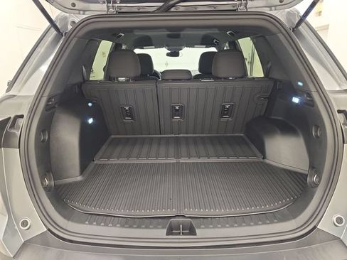 Used 2025 Chevrolet Equinox LT FWD image 15