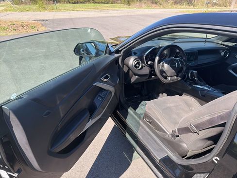 Used 2016 Chevrolet Camaro LT image 20