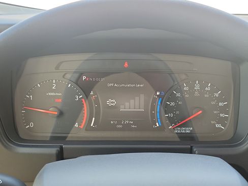 Used 2027 Isuzu NPR RWD image 12