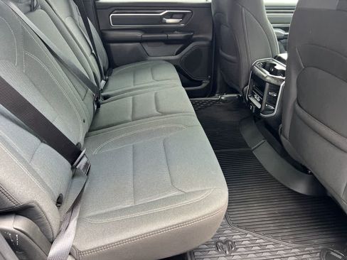 Used 2022 RAM 1500 Big Horn AWD/4WD image 16