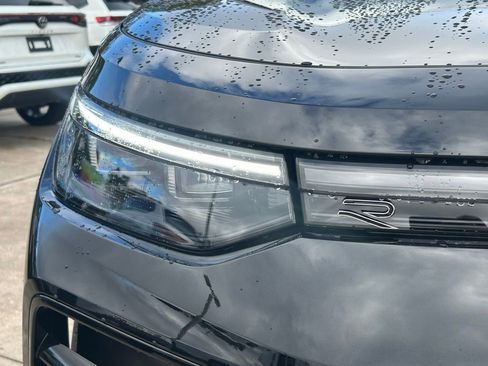 New 2026 Volkswagen Tiguan SE R-Line FWD image 36