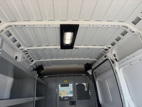 Used 2025 RAM ProMaster 2500 w/ Convenience Group FWD image 14