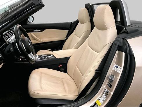 Used 2014 BMW Z4 sDrive28i RWD image 24