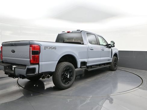 New 2026 Ford F250 Lariat w/ Black Appearance Package AWD/4WD image 11