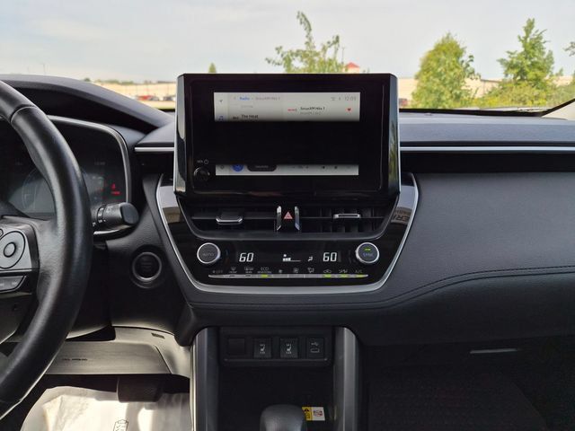 Used 2023 Toyota Corolla Cross XLE w/ Convenience Package AWD/4WD image 23