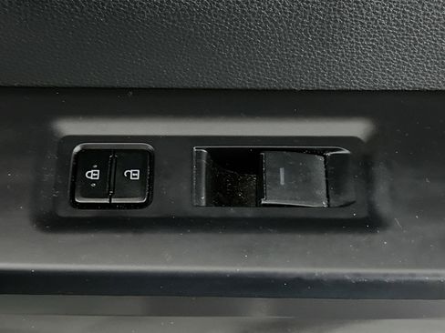 Used 2025 Toyota Tundra SR5 w/ SR5 Premium Package RWD image 29