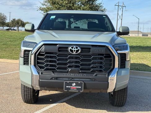 New 2026 Toyota Tundra SR5 image 3