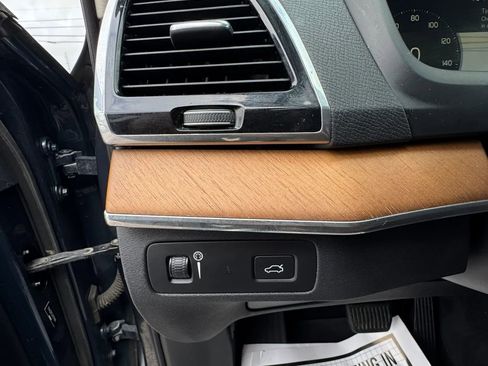 Used 2018 Volvo XC90 T6 Inscription w/ Convenience Package image 13