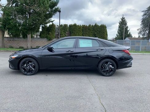 New 2026 Hyundai Elantra Sport FWD image 2