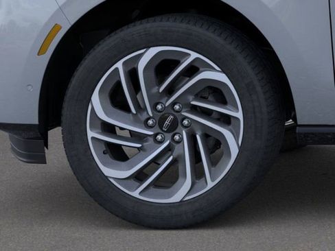 New 2026 Lincoln Navigator Reserve image 19