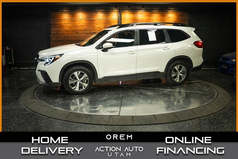 Used 2025 Subaru Ascent Premium AWD/4WD image 1