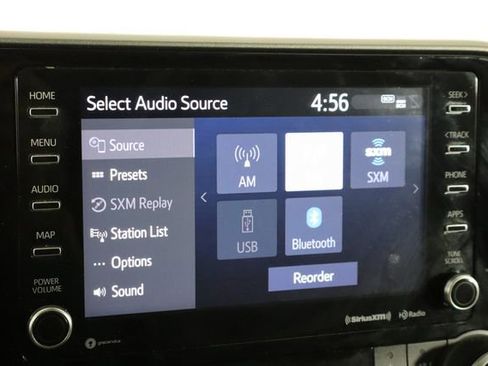 Used 2021 Toyota Highlander XLE image 29