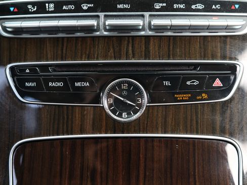 Used 2015 Mercedes-Benz C 300 Sedan image 36