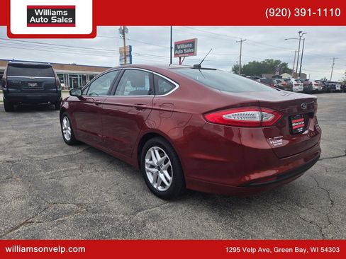 Used 2014 Ford Fusion SE w/ Equipment Group 202A FWD image 5