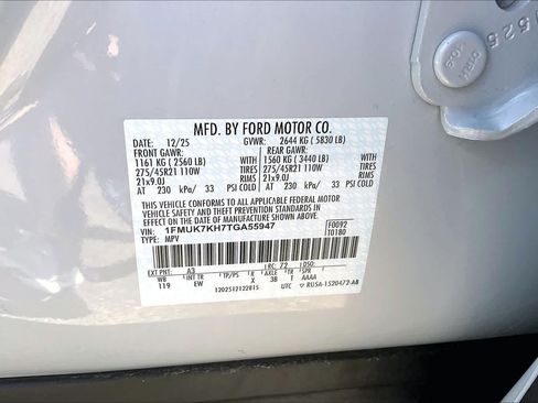 Used 2026 Ford Explorer ST-Line w/ ST-Line Street Pack RWD image 32