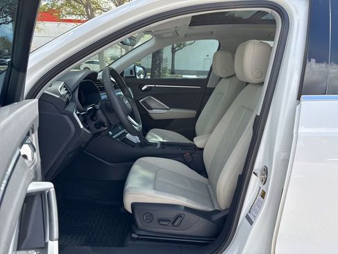 Used 2020 Audi Q3 2.0T Premium w/ Convenience Package image 12