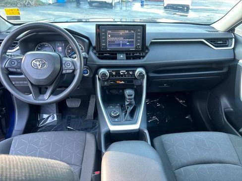 Certified 2022 Toyota RAV4 XLE w/ Convenience Package AWD/4WD image 13