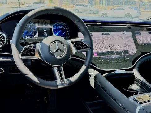New 2025 Mercedes-Benz EQE 500 4MATIC Sedan image 26