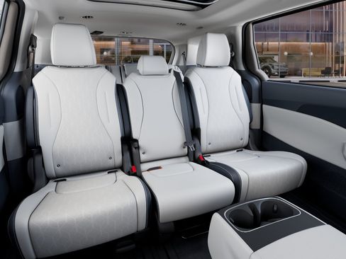 New 2026 Kia Carnival SX FWD image 16