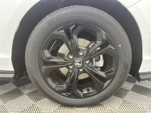 New 2025 Honda Accord SE image 13