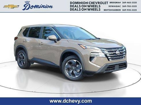 Used 2025 Nissan Rogue SV FWD image 1