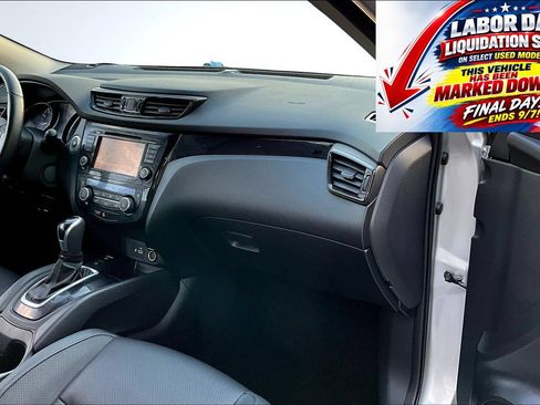 Used 2022 Nissan Rogue Sport SL AWD/4WD image 29