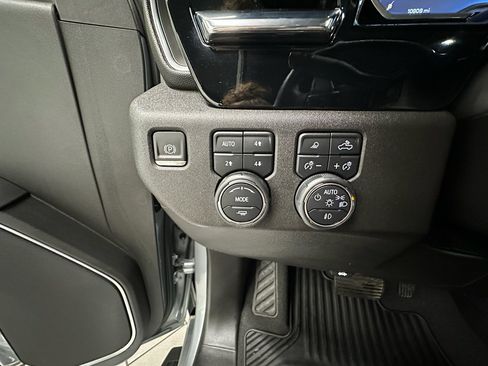 Used 2023 Chevrolet Silverado 1500 LTZ w/ LTZ Convenience Package II AWD/4WD image 26