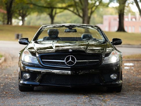 Used 2009 Mercedes-Benz SL 63 AMG image 3