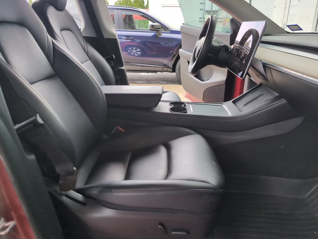 Used 2022 Tesla Model Y Long Range AWD/4WD image 10