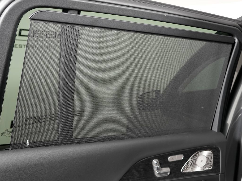 Used 2026 Mercedes-Benz GLS 450 4MATIC image 29