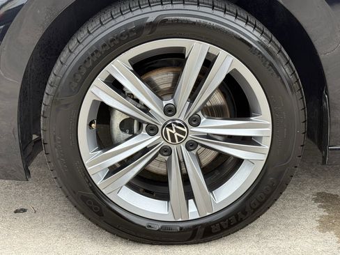 Used 2024 Volkswagen Jetta SE image 12
