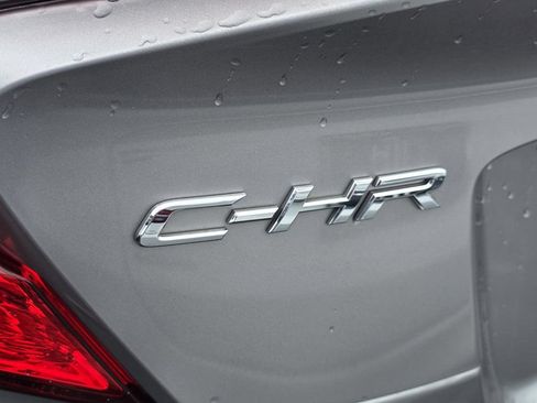 Used 2019 Toyota C-HR XLE FWD image 26