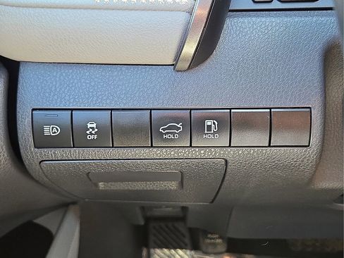 Used 2024 Toyota Camry SE w/ Convenience Package image 22