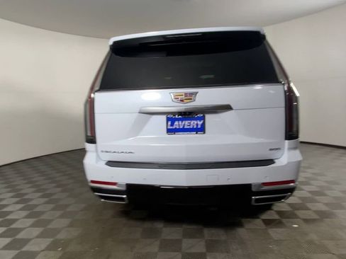 New 2026 Cadillac Escalade Luxury w/ Touring Package image 10