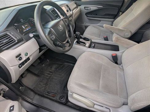 Used 2016 Honda Pilot LX image 10