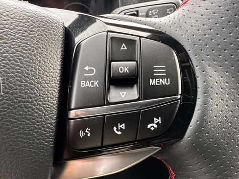 Used 2025 Ford Explorer ST-Line image 19