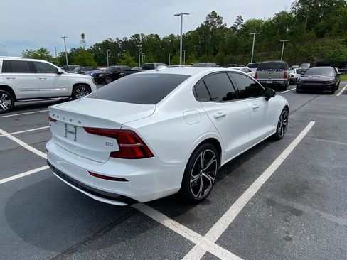 Used 2024 Volvo S60 B5 Plus FWD image 7