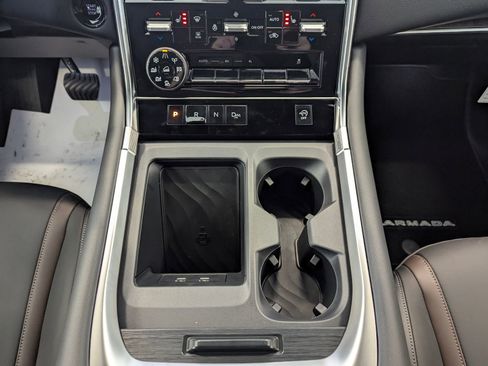 New 2025 Nissan Armada SL w/ Captain's Chari Seat Package AWD/4WD image 27