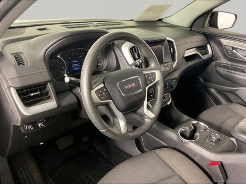 Used 2024 GMC Terrain SLE FWD image 13