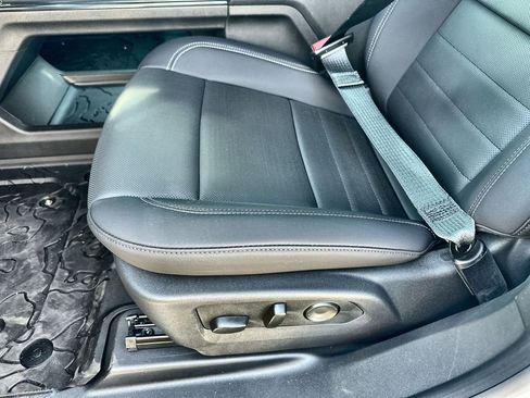 New 2026 GMC Hummer EV 4x4 Crew Cab image 25