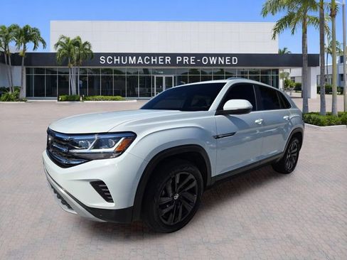 Used 2023 Volkswagen Atlas Cross Sport SE w/ Black Wheel Package FWD image 3