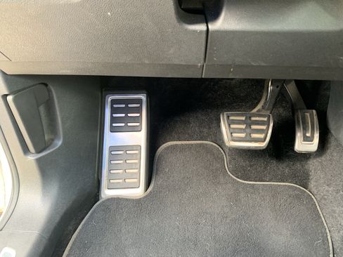 Used 2019 Volkswagen Tiguan SEL Premium R-Line AWD/4WD image 17