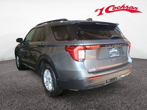 Used 2025 Ford Explorer Active image 17