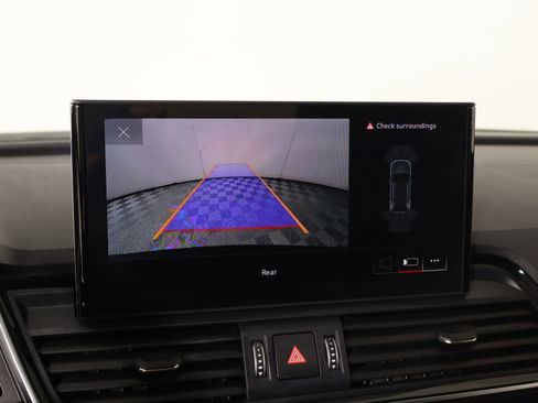 Used 2023 Audi Q5 2.0T Premium w/ Convenience Package image 6