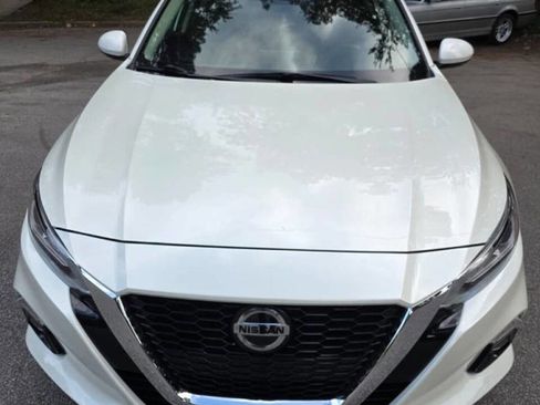 Used 2019 Nissan Altima 2.5 SL AWD/4WD image 2