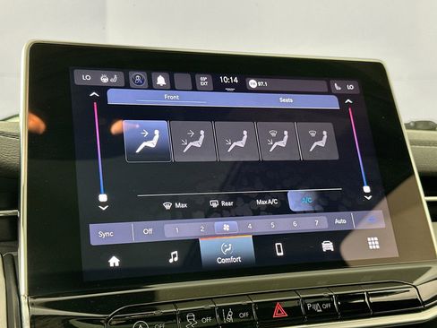 Used 2023 Jeep Compass Limited w/ Sun and Sound Group image 15