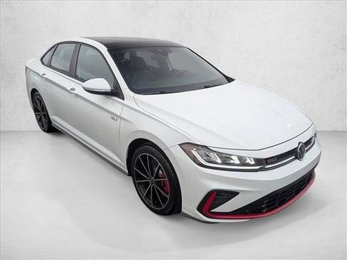 Used 2025 Volkswagen Jetta GLI Autobahn image 3