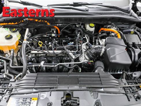 Used 2021 Ford Escape SE image 7