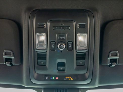 Used 2023 GMC Yukon XL AT4 AWD/4WD image 28