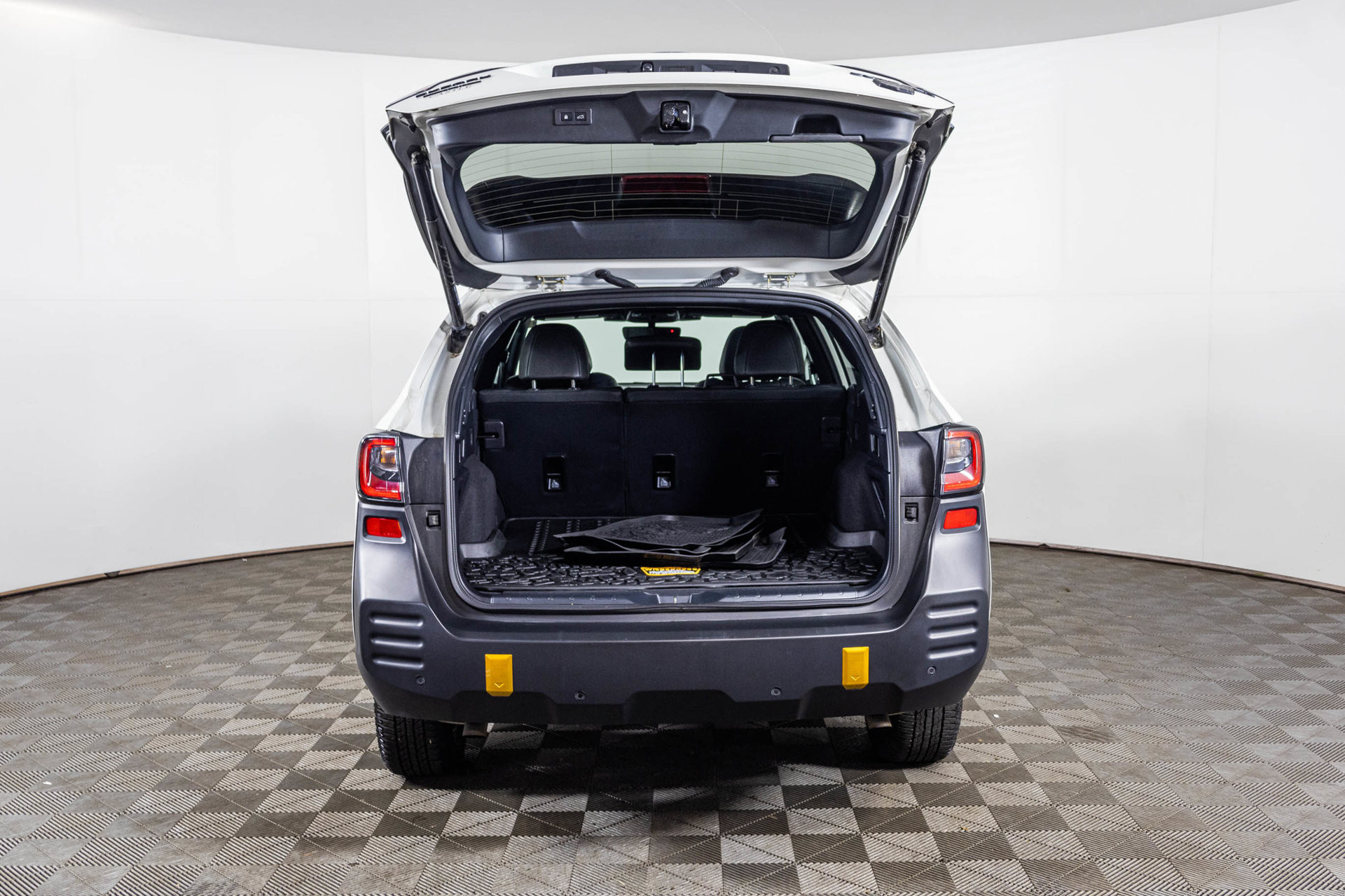 Used 2025 Subaru Outback Wilderness AWD/4WD image 44